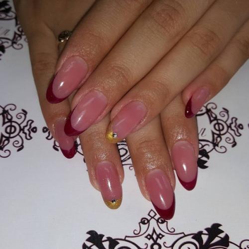 Всем привет.  Центру по обучению маникюра и наращивания ногтей Мастер Нейл требуются модели. 01