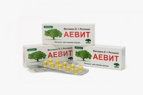 Иногда очень дешевое и доступное в любой аптеке средство срабатывает лучше, чем супердорогой крем. 08