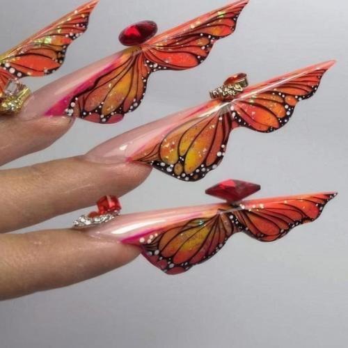 Необычные формы ногтей: 01 Необычные формы ногтей: 01