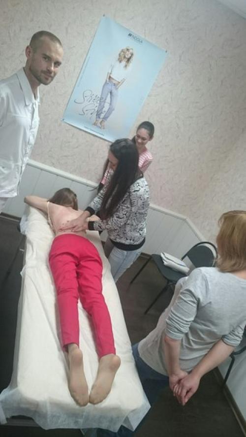 Сегодня в нашем центре проходят три курса: 01