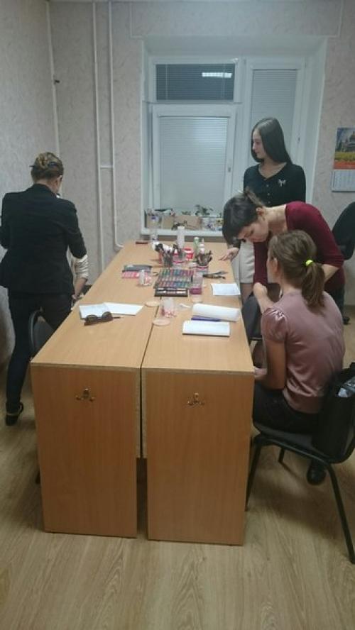 Сегодня в нашем центре проходят три курса: 02