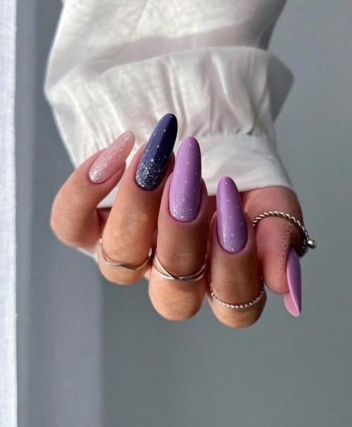 Использование негативного пространства на ногтях - это инновационный подход, который позволяет создать уникальные композиции. 07