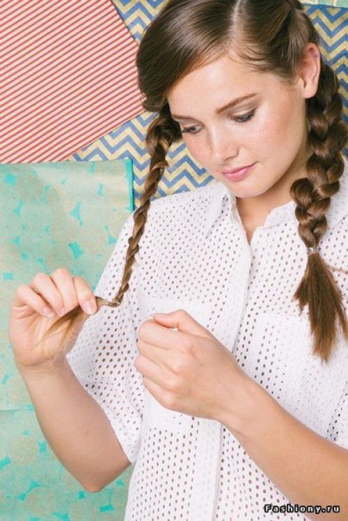 Единственное, что вам нужно для этой прически - это заплести косички и вооружиться шпильками. 05 Единственное, что вам нужно для этой прически - это заплести косички и вооружиться шпильками. 05