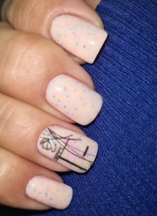 Пудровый или ещё называют титановый маникюр выполняется при помощи специального набора средств, которые подходят именно для этой цели. 02