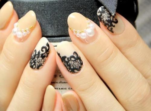 Кружева маникюру нежности и естественной красоты придадут. 03