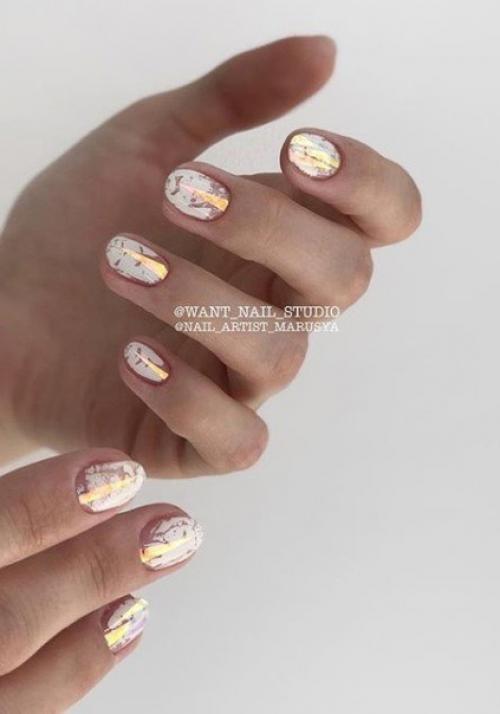 Варианты оформления маникюра в белом цвете. 02