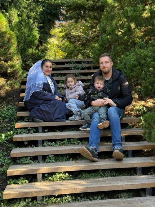 - Мама, сфоткай меня так. 03