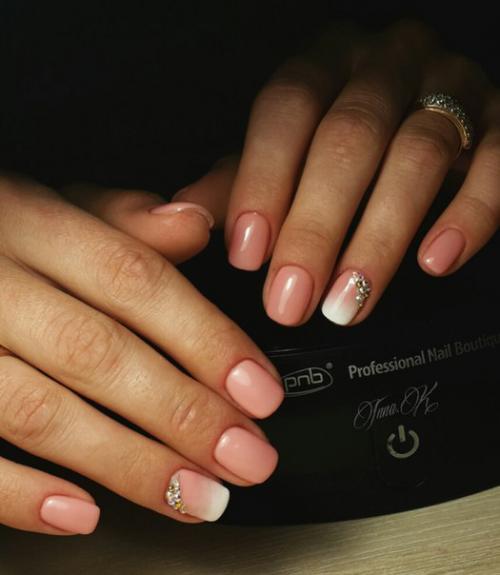 Какие особенности Омбре маникюра? 02 Какие особенности Омбре маникюра? 02