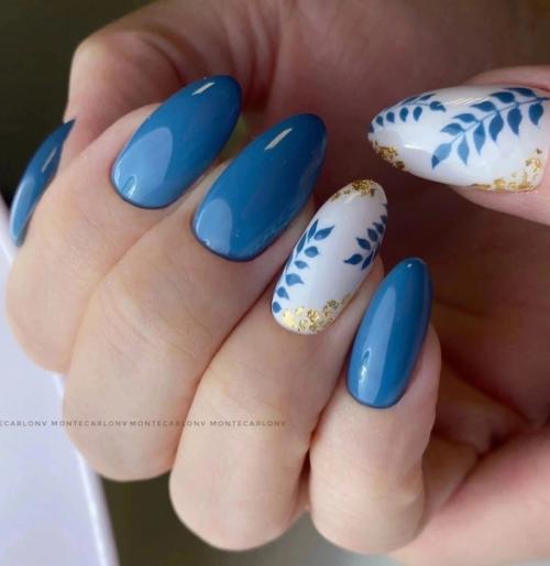 Настало время объявить победительницу недели, которая претендует на приз месяца. 01