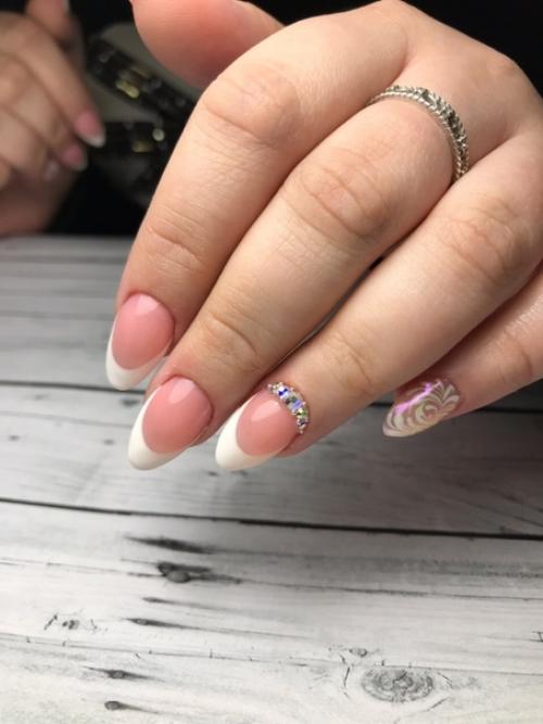 Хотела маникюр, как на последнем фото. 01