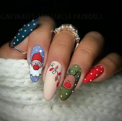 А какая идея маникюра с оленем вам понравилась больше всего? 02