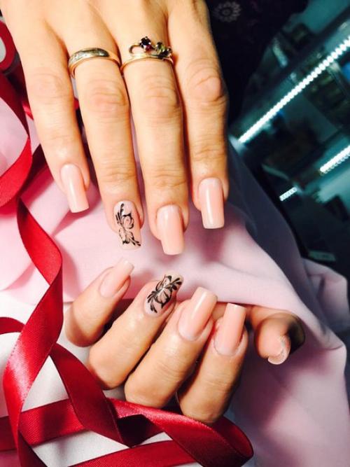 Милые девушки?  Приглашаю на маникюр и арачное наращивание ногтей (гель) на формы. 09