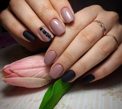 Девочки, всем привет занимаюсь ногтями месяц. 02