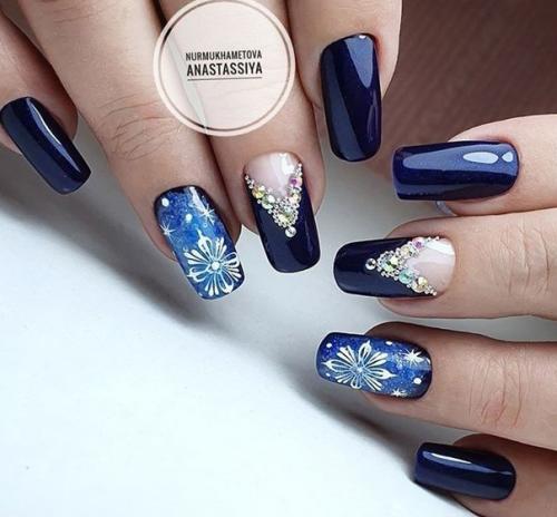 Подборка новогоднего синего маникюра. 06
