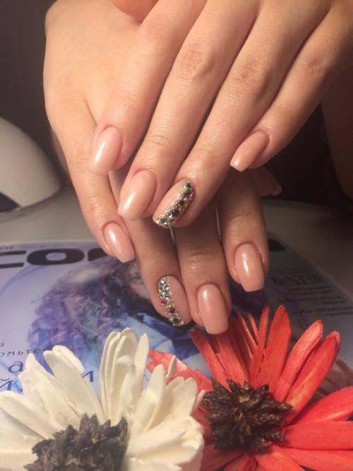 Милые девушки?  Приглашаю на маникюр и арачное наращивание ногтей (гель) на формы. 01