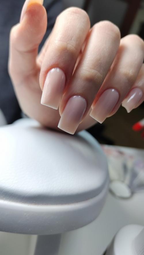 Пока еду домой после Адского, пилежного понедельника, покажу что мы сделали девочке с красивыми пальчиками и как исправили некий ужас ее маникюра. 03