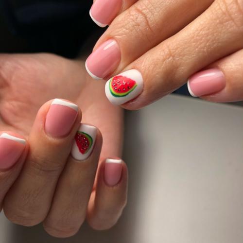 Дизайны для квадратных ногтей с закруглёнными уголками. 06