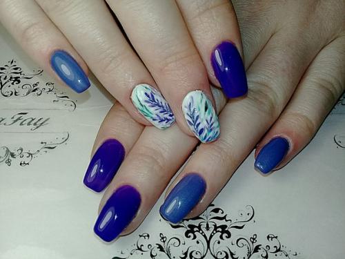 Девочки, занимаюсь маникюром четвертый месяц! 01