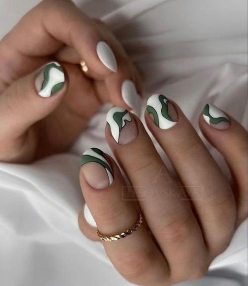 Красивый маникюр на короткие ногти. 01