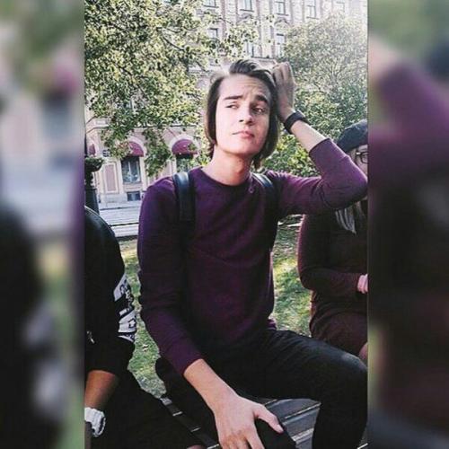 Изменилась. - Девушка, но вам не подойдет этот цвет - уверяла меня девушка. 01 Изменилась. - Девушка, но вам не подойдет этот цвет - уверяла меня девушка. 01