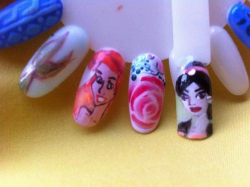 Девочки!  Кто на какой аппарат свои работы снимает? 06