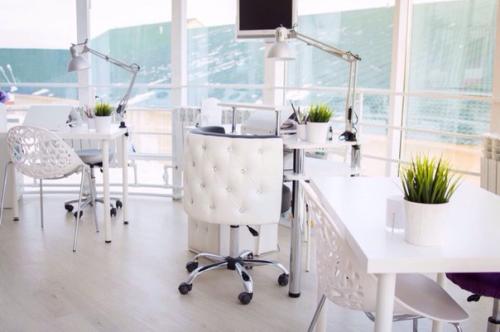 Школа - студия Originail объявляет набор на курс по маникюру с нуля для начинающих мастеров? 03