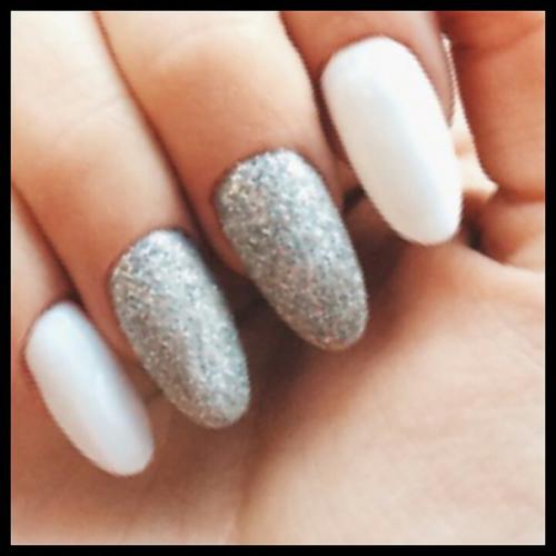 Девочки, пожалуйста оцените работы. 06