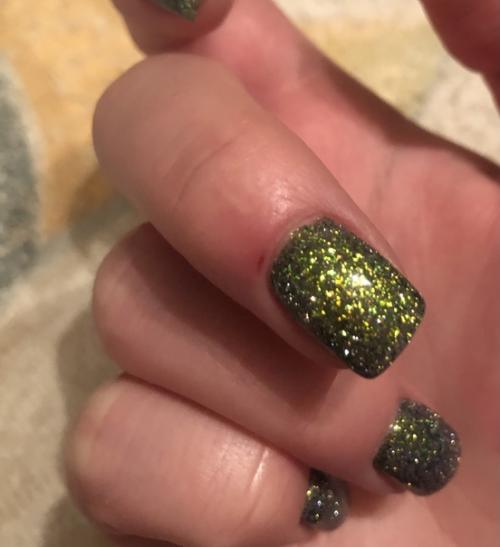 В чёрный список Мастера Анастасию, которая принимает на дому, посёлок Ватутина. 01