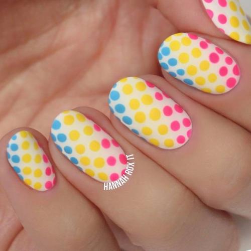 Модный маникюр: 8 нежных вариантов на весну. 02