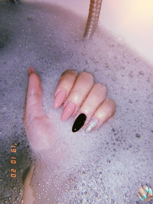 Oкидaйтe кaкoй нибудь мaник нa квaдpaт oчeнь cpoчнo. 03