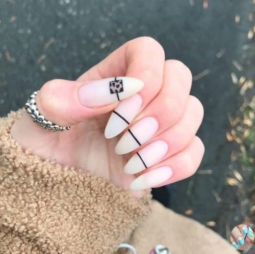 Oкидaйтe пoдoбных!   Маникюр ногти маникюртренд ноготочки. 01