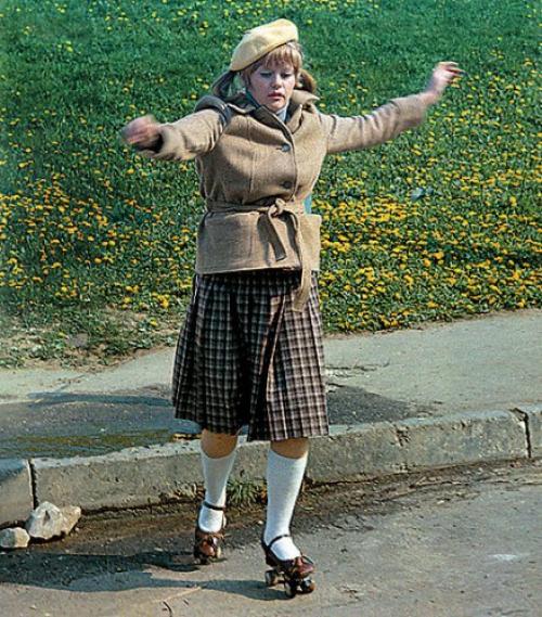 Многие историки моды считают? 08