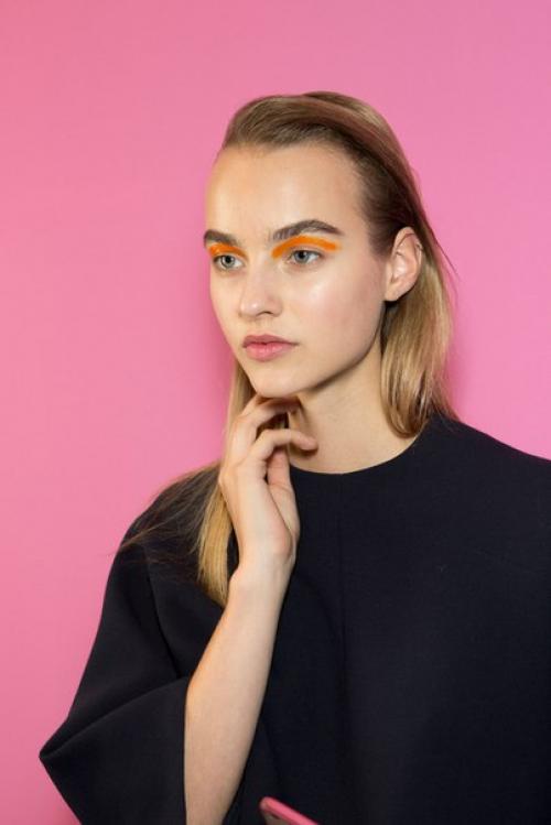 Бьюти - тренд: апельсиновые и лимонные оттенки в макияже. 07