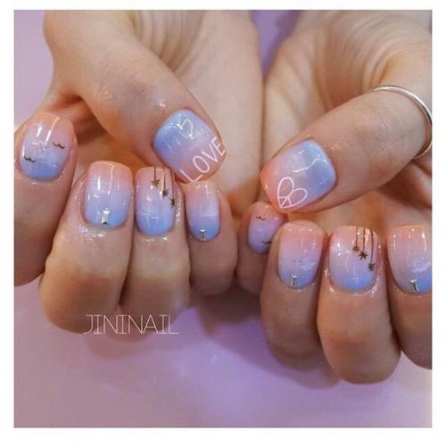 Давайте сегодня немного поговорим о маникюре? 04