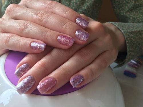 Красотки!  Требуются модели на аппаратный маникюр покрытие гель - лак дизайн за расходники. 03