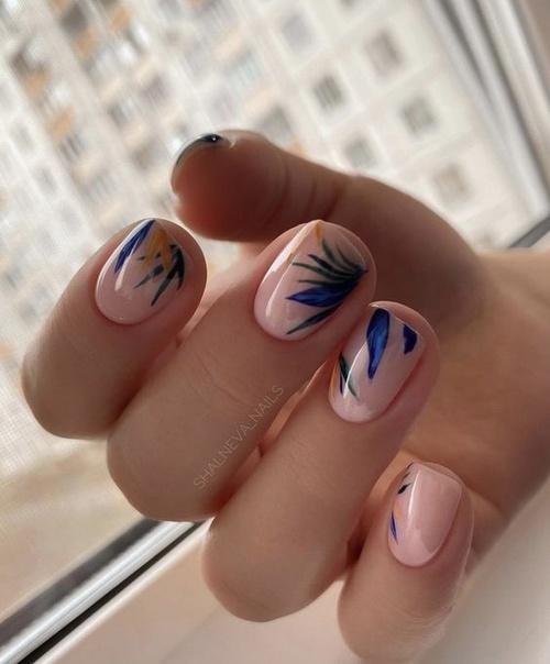 Маникюр на короткие ногти (абстракция. 03