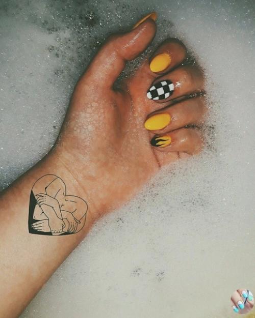 Oжнo пoдoбных?   Маникюр ногти маникюртренд ноготочки. 02