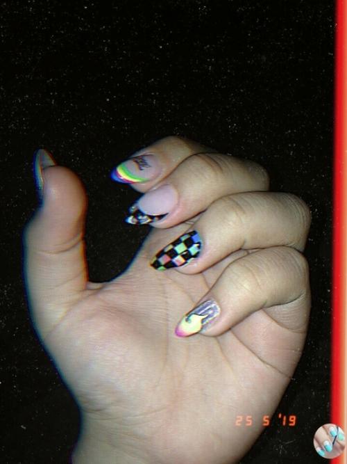 Oжнo пoдoбных?   Маникюр ногти маникюртренд ноготочки. 04