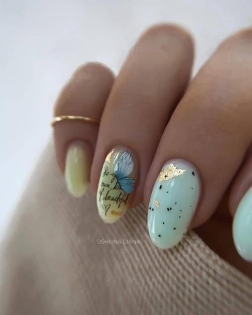 Глубина и сочность оттенков, которые остаются в тренде этой весной, не войдут ни в одно сравнение с другими видами украшения на ногтях. 08