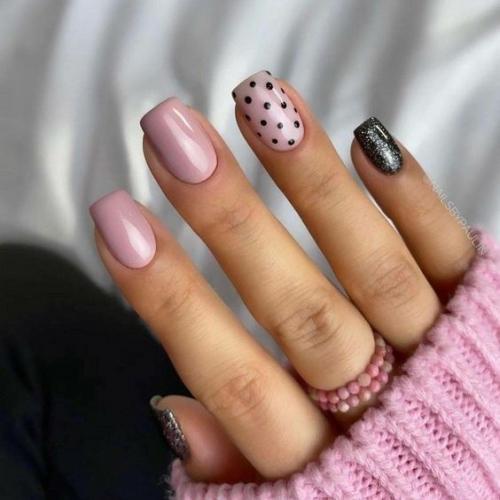 Нежность и разнообразие маникюра на короткие ногти. 03