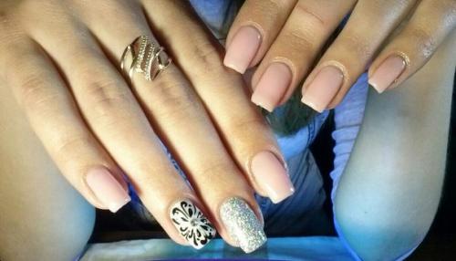 Занимаюсь ногтями около 3 лет. 03