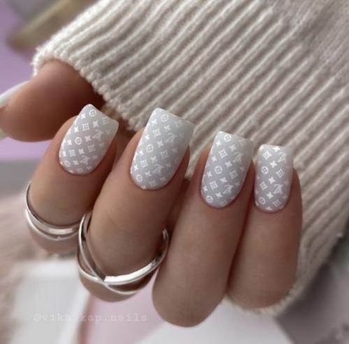 Идеи нежного маникюра, на каждый день. 01