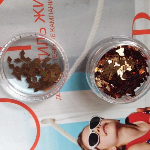 Девчонки подскажите пожалуйста маникюр ( дизайн) с такими прекрасными ромбиками. 02