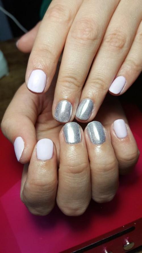 Здравствуйте.  Самоучка.  Пока коплю на курсы. 02