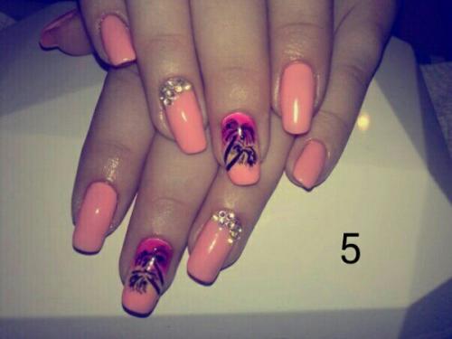 Мои ноготки.  Отращиваю долго, около 5 мес. 04