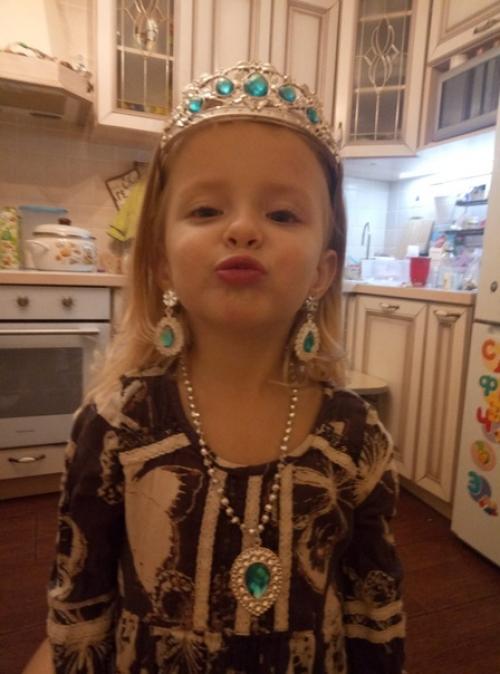 Ну вот, теперь у меня снова дома есть шестилеточка! 03