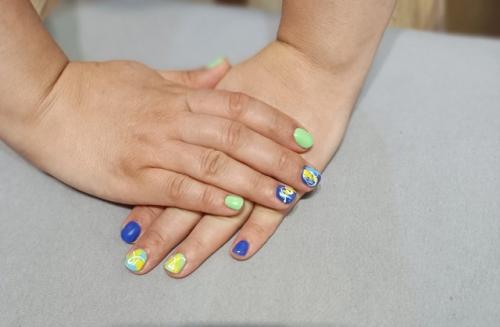 Время.  В прошлом у меня была проблема с тем, что мои ногти и кожа на руках не выглядели так, как я хотела. 01