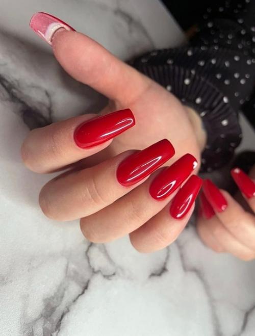 На 15 и 16 июля домой едет Настя. 01