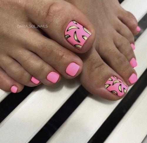 Подборка идей педикюра, для твоего следующего похода к мастеру. 04