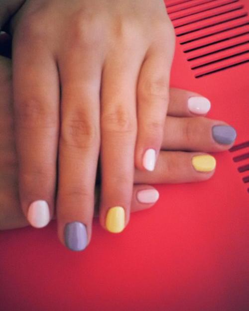 Требуются модели. Маникюр покрытие гелем - 300 р. 01